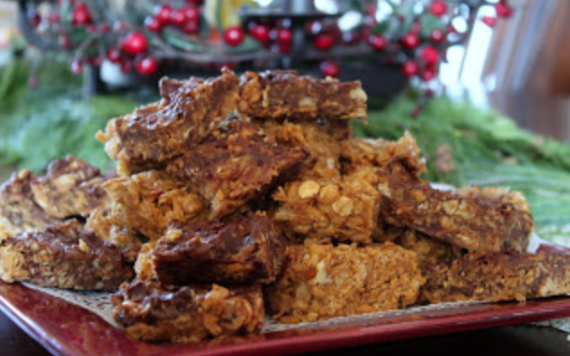 Non- Bake Granola Cookies with Honey, Chocolate and Peanut Butter