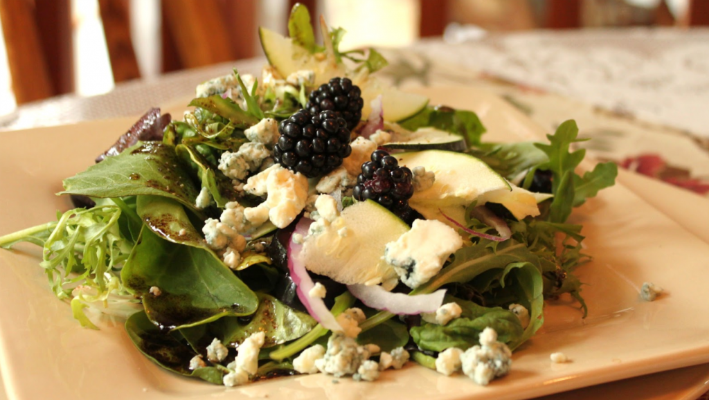 Blackberry Vinaigrette Salad